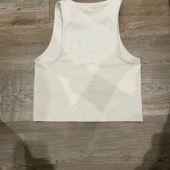 Athleta Aurora Seamless Crop Rib Tank (White) - Picture 4 of 5
